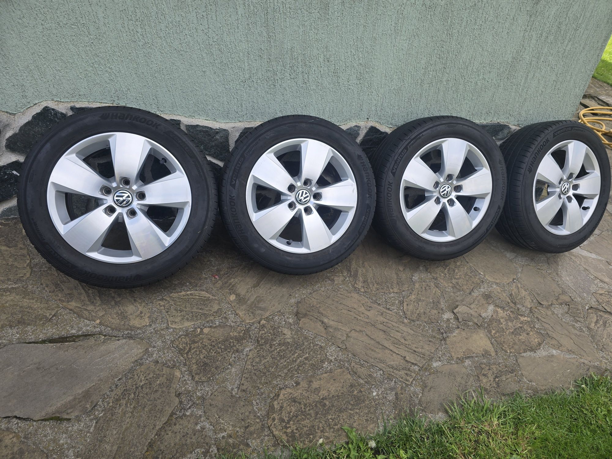 Джанти 16 цола Фолксваген + Гуми 205 55 16 Hankook