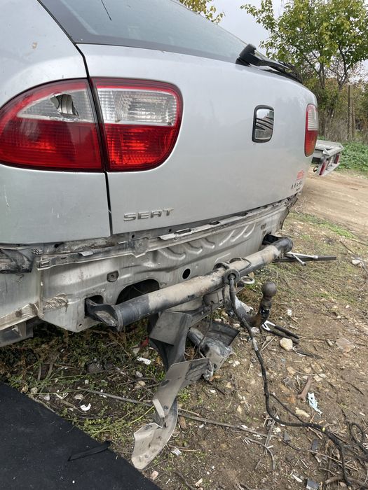 Теглич за Seat Leon