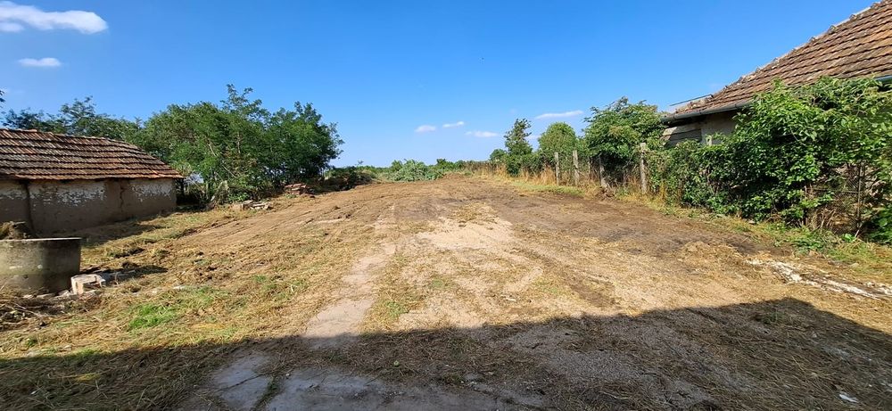 Teren cu casă Poclușa de Barcău