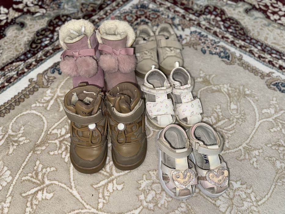 Продам вещи для девочки возраст от 1.5 до 2.5 года