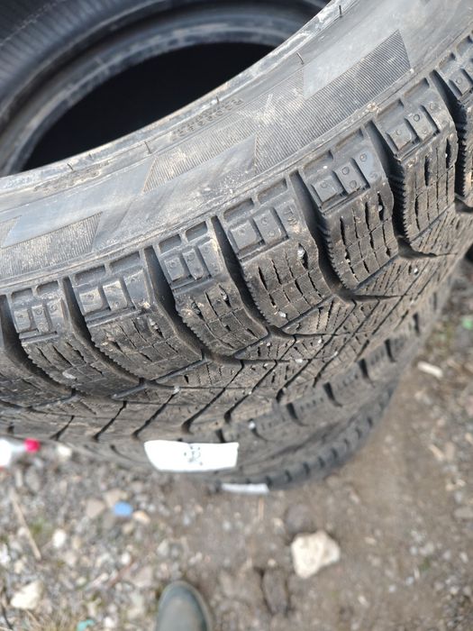 Anvelope cauciucuri de iarna Pirelli Ice Zero 205/50/17 r17