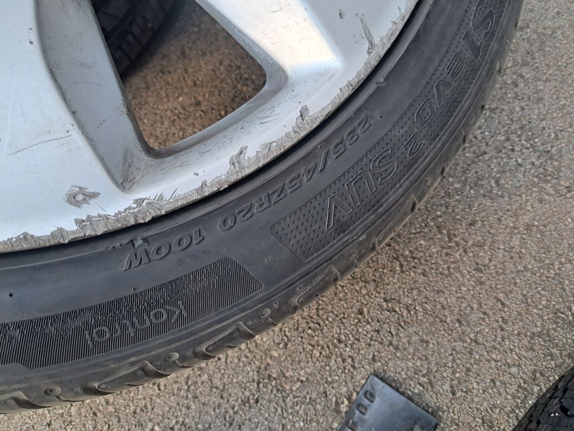 2бр. 235/45/20 dot 1718 Hankook летни гуми