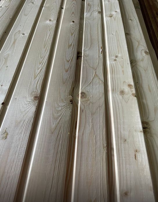 Lambriu lemn calitatea B 31 lei MP