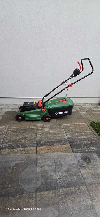 Masina de tuns iarba/gazon