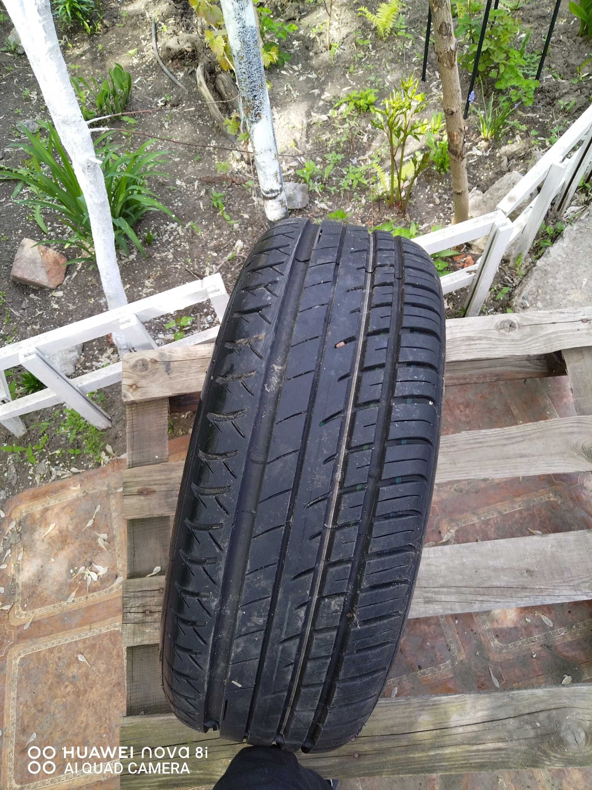 Шины 205/55R16 Виатти. Почти новые, пробег 1500 км.