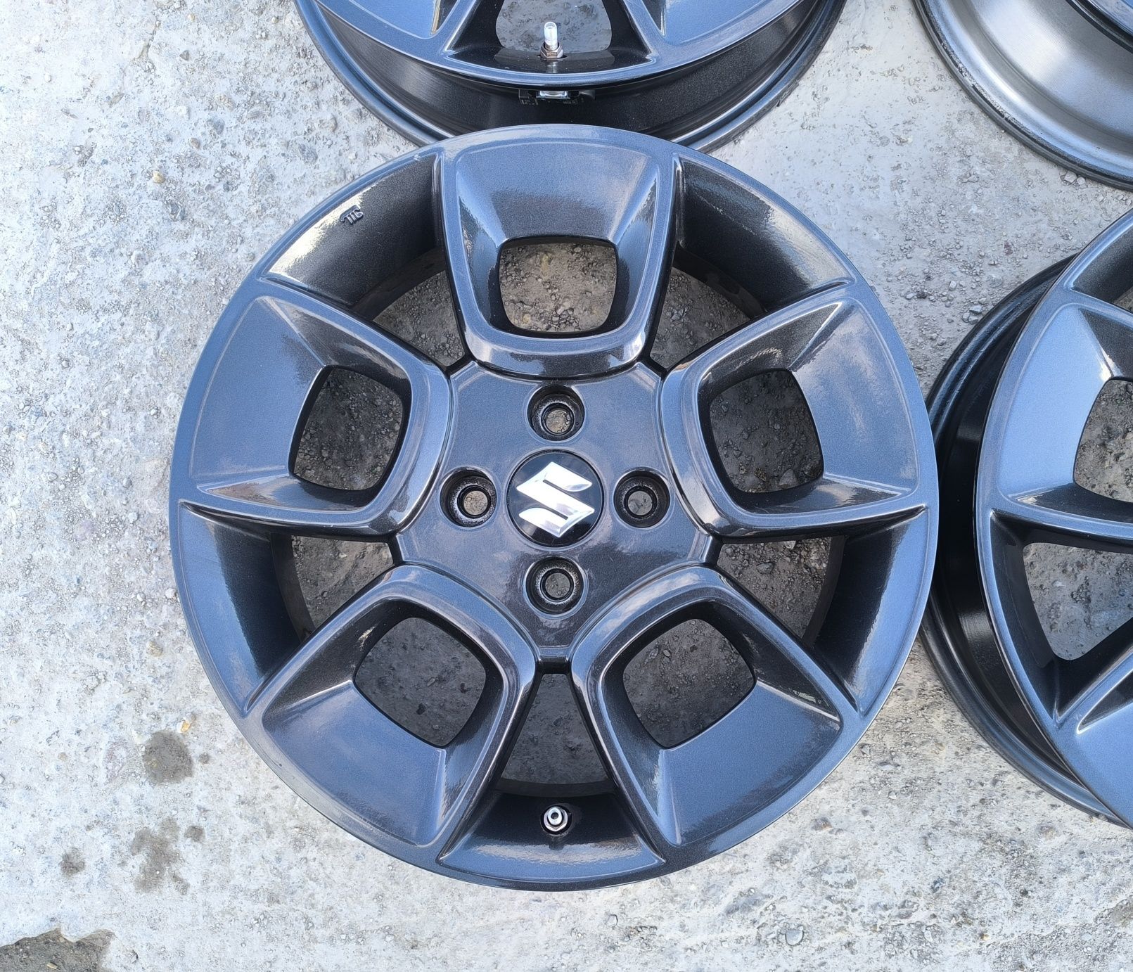 16 цола джанти за Suzuki Ignis Baleno Swift 4x100