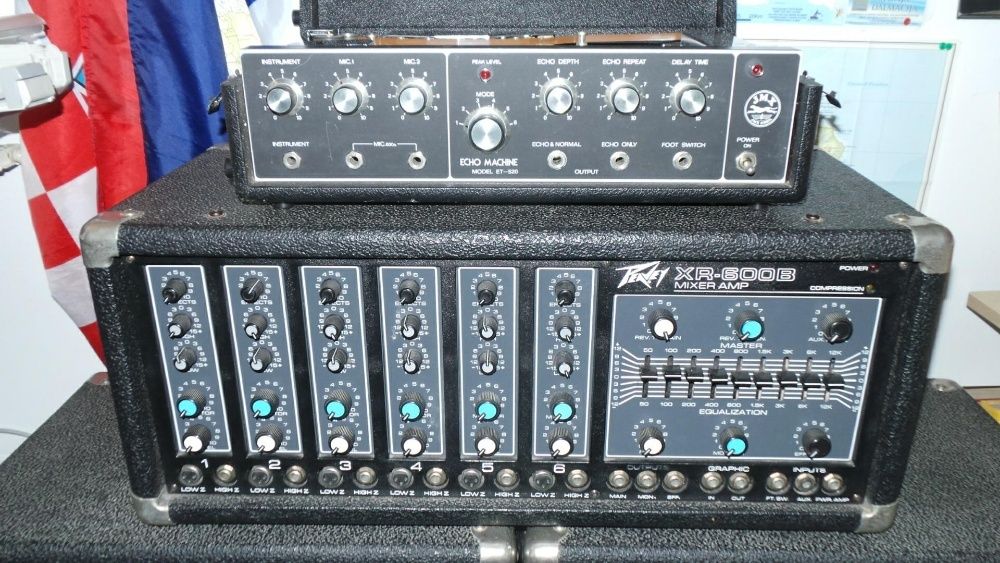 staţie PEAVEY , 6 canale, cu mixer incorporat, plus 2 boxe