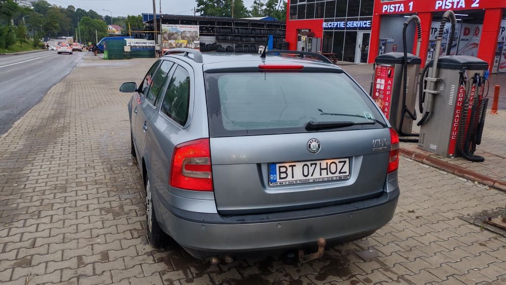 Vând Skoda Octavia