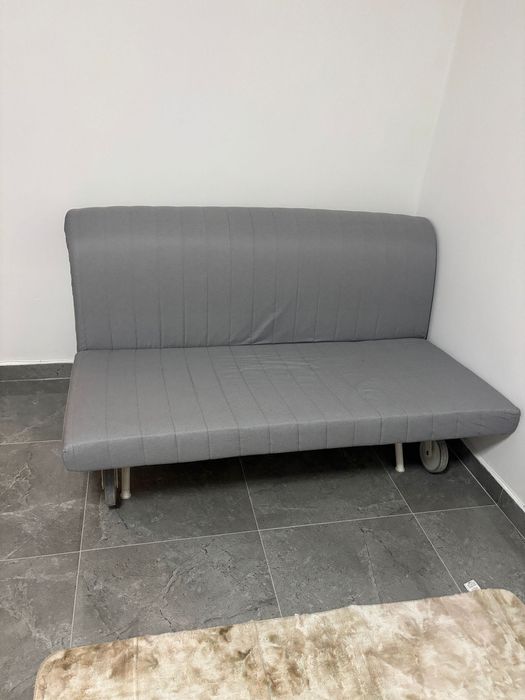 Vând canapea extensibila