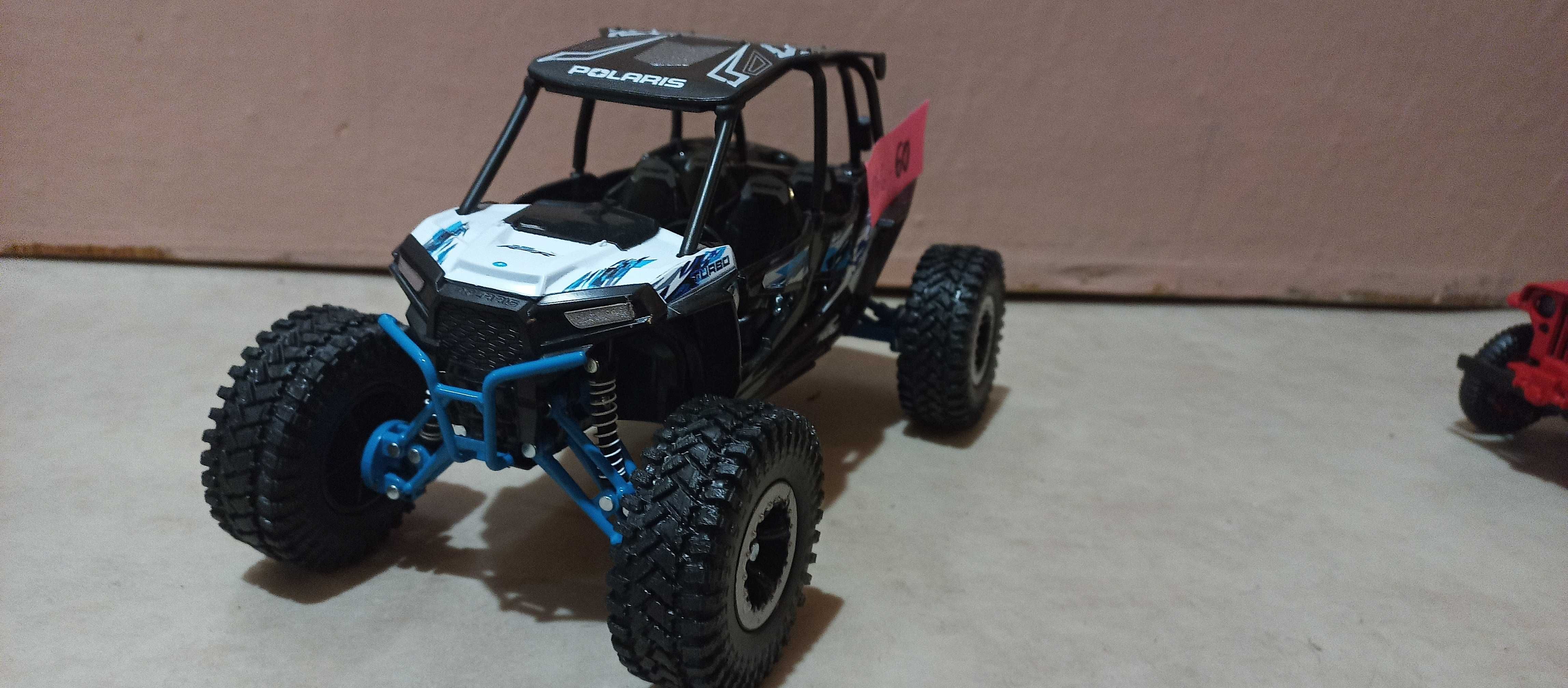 off road buggy Polaris. мащаб 1:18