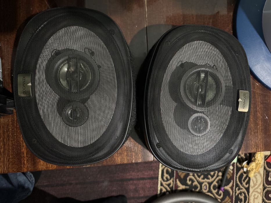 Kenwood 718 va PIONEER 725 sotiladi