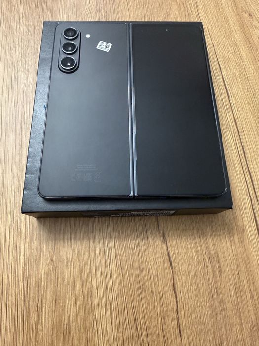 Samsung Z fold 5