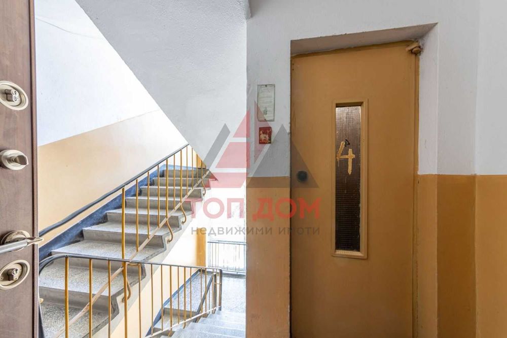 Продава се Тристаен апартамент в Варна, Чайка - 64 кв.м за 2579 €/кв.м - Снимка #13