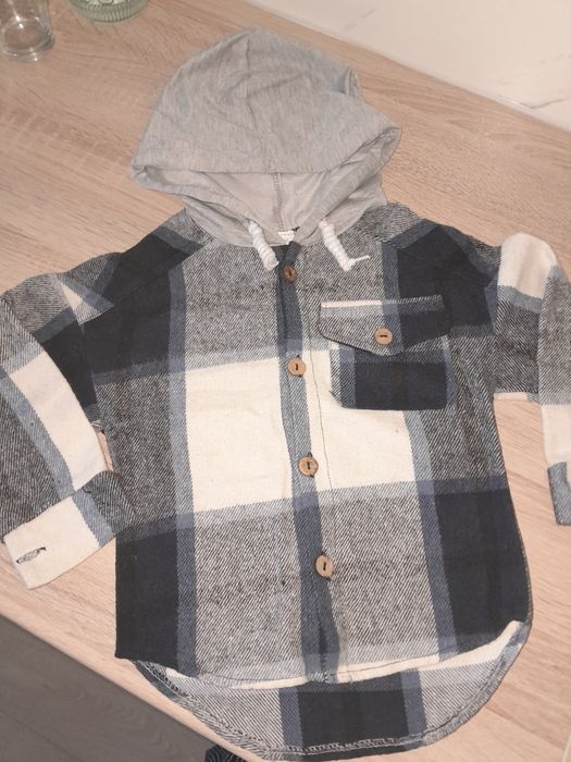 Продам тёплый  рубашка  для мальчика, хорошим состояние