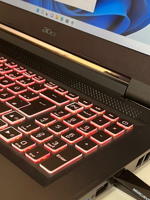 Acer Nitro 5 17.3” | i5 12th Gen | RTX 3050 | 16GB RAM | SSD 500GB – S