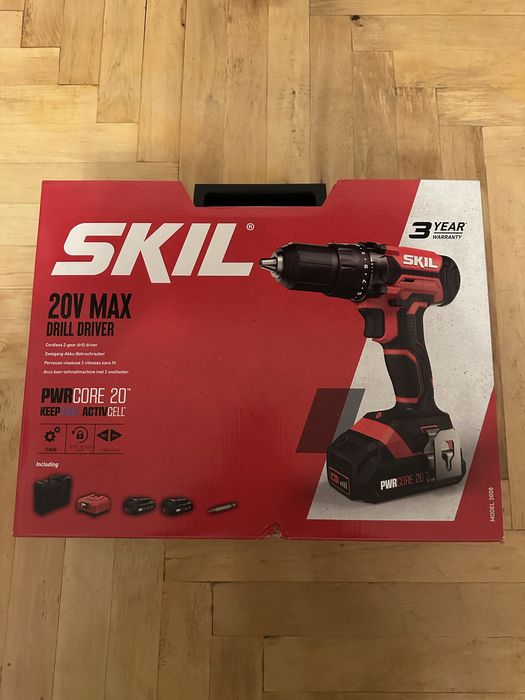 Bormașină SKIL 3008 DD1E3008HB cu 2 acumulatori