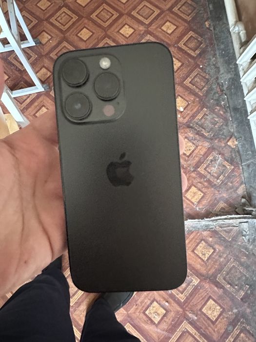 Iphone 14pro palasa bor