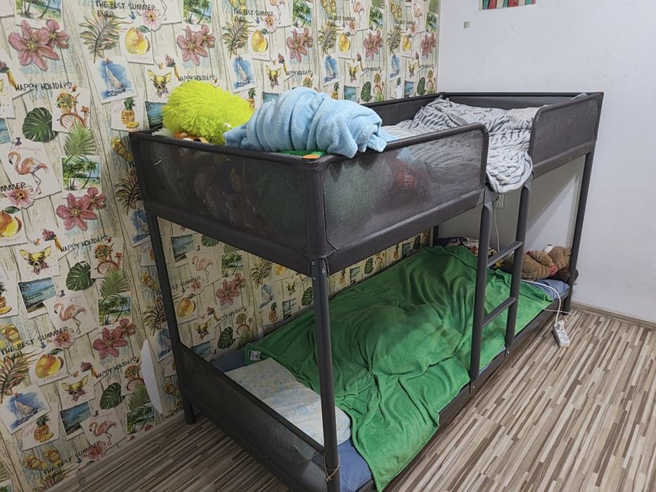 Детско двуетажно легло