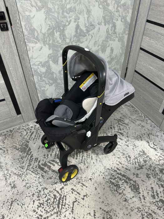 Продается автокресло-коляска трансформер 3-1.