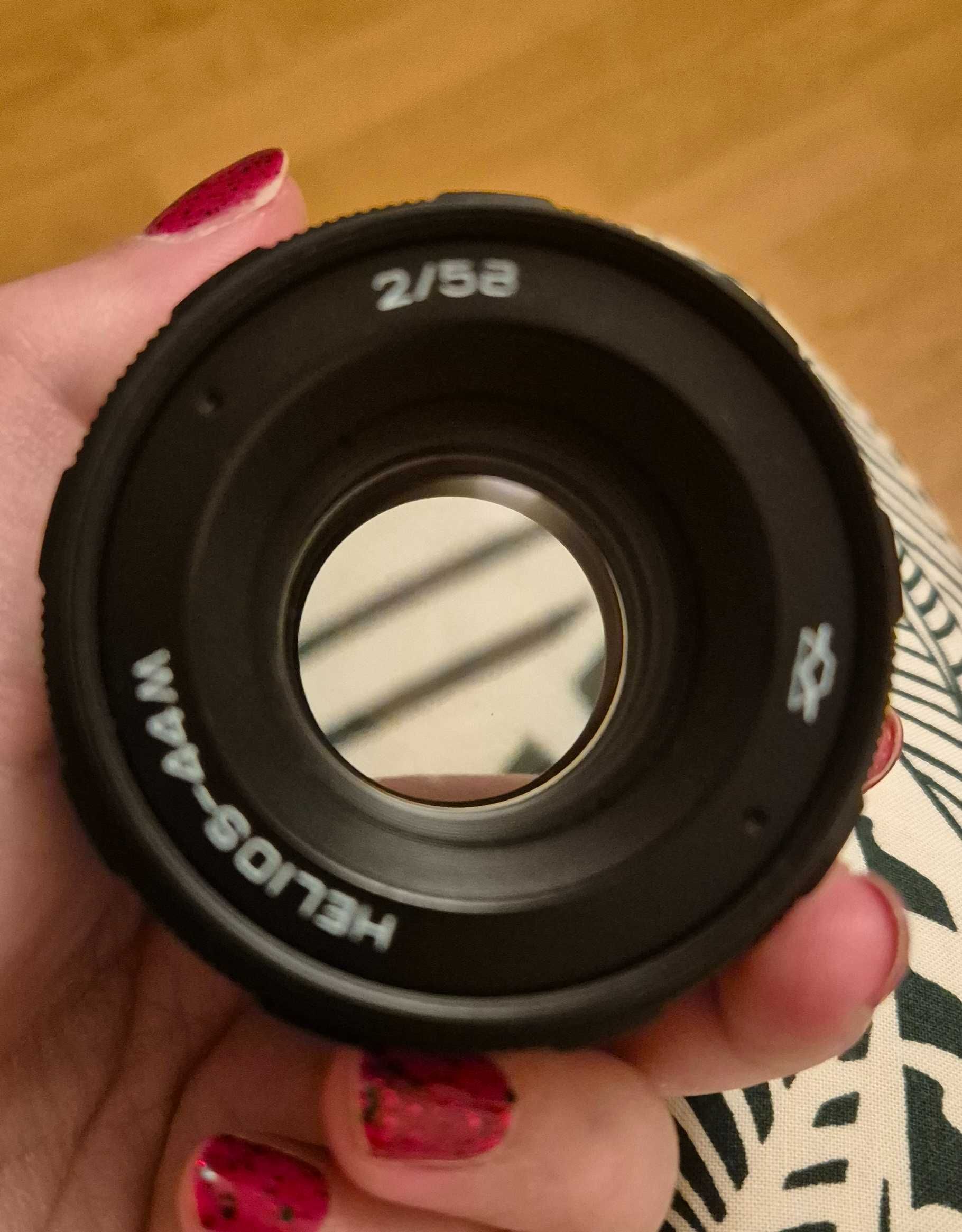 Obiectiv Helios 44 M