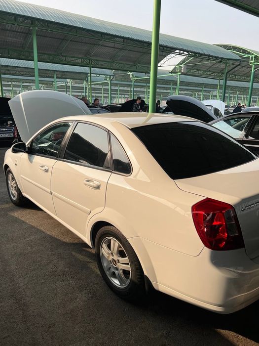 Лассети 2013йил 1.6 матор Срочно сотилади