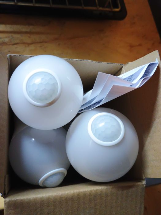 Продавам led лампи с датчик