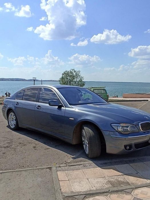 Продам авто BMW 750