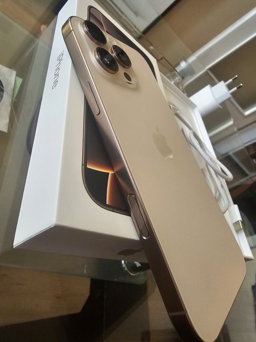 Iphone 16 Pro Max 256/Гаранция а1/Перфектен