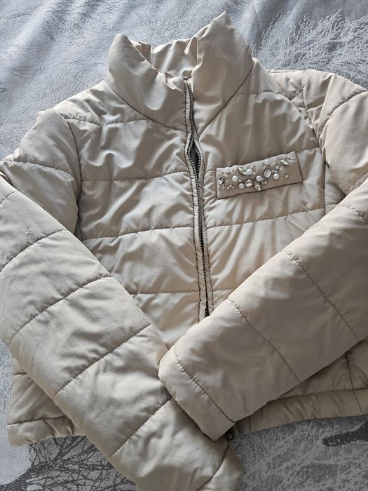 Яке на Avin boutigue в бежаво.Цена 110 лв