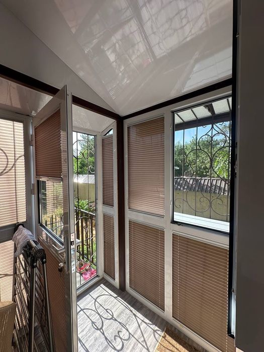 Продается 3х-комнатная квартира в новостройке на Паркентском 1й этаж