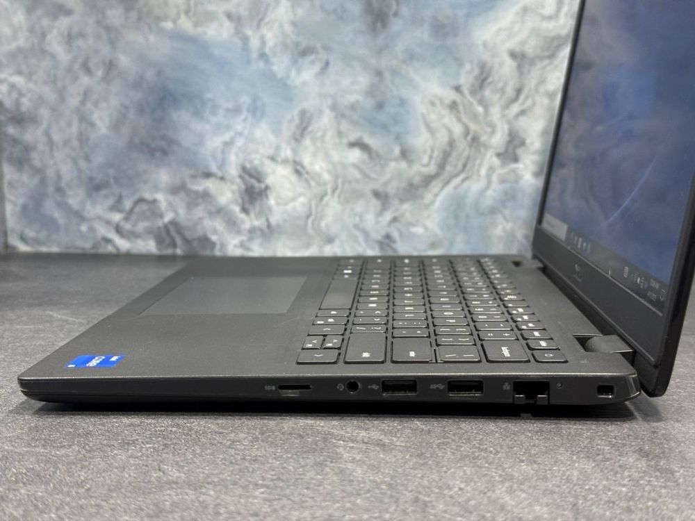 Dell latitude 3420 i5-1135G7 / 8 / 256 SSD M2 / Intel Iris Видеокарта