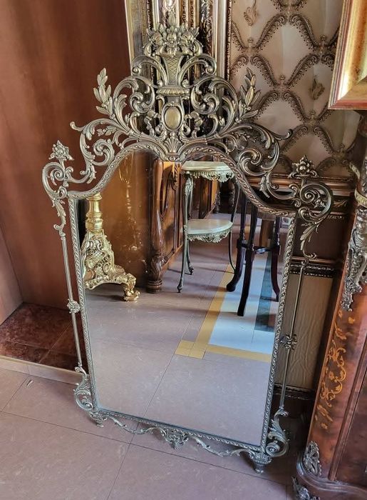 Великолепно старо огледало от месинг