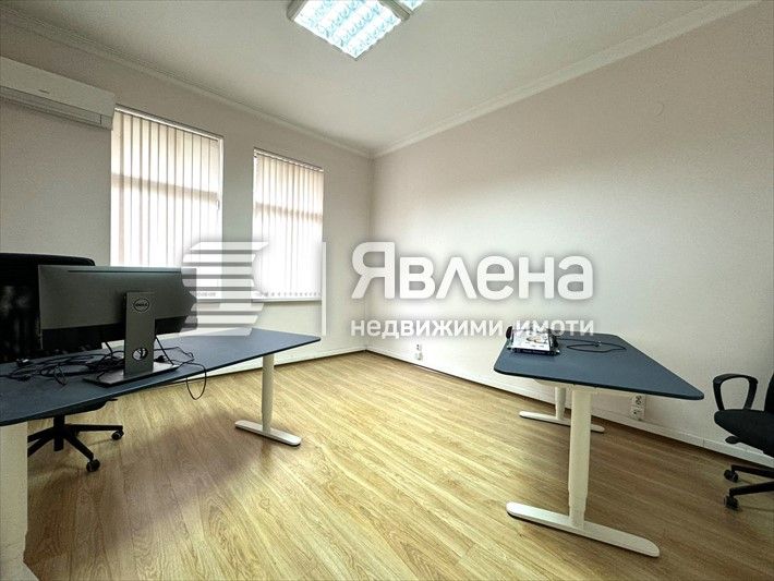 Явлена Изток отдава офис в топ центъра на София