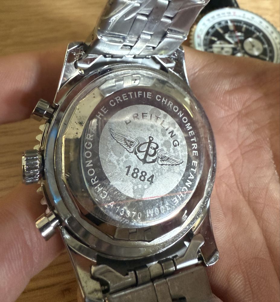 Breitling AAA часовници