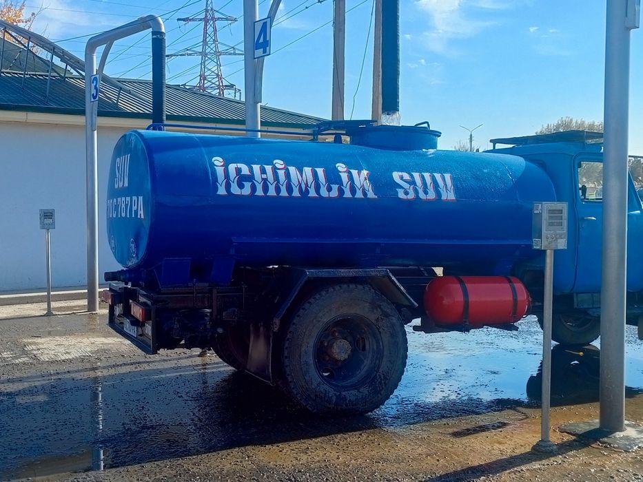 Gaz 53 vodavoz sotiladi