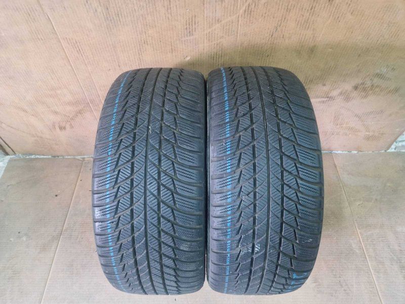 2 Bridgestone R18 225/40
зимни гуми DOT1517