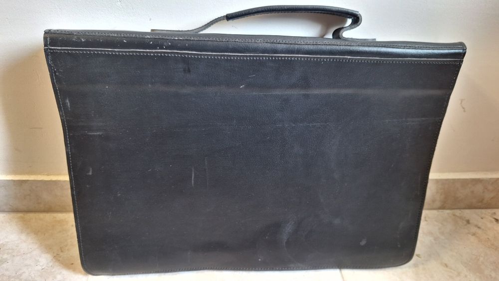 Промоция -50%. СОЦ Мъжка кожена чанта за документи от ест. кожа А4.