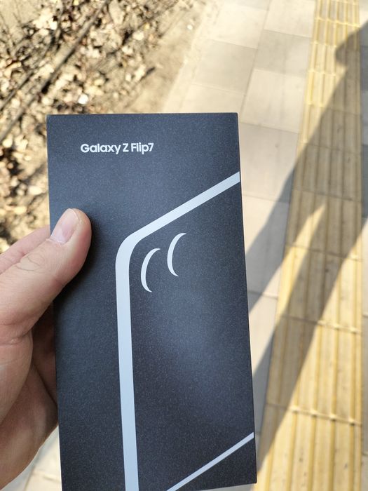 Samsug Galaxy  Z Flip 7 512 ге