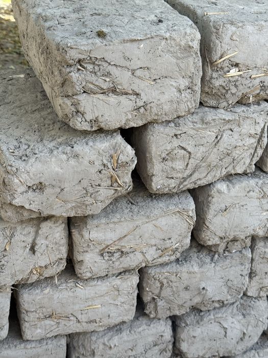 Лой гишт 20х 40х 1000 сум