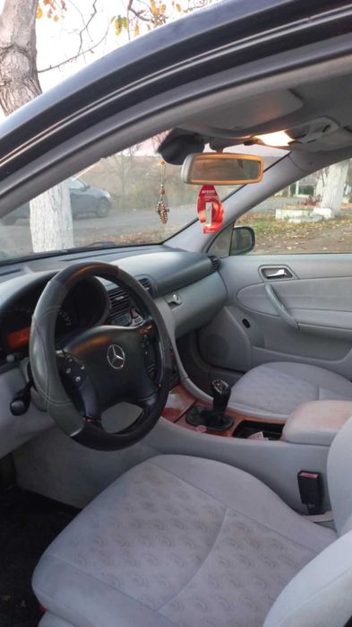 Vand sau schimb mercedes