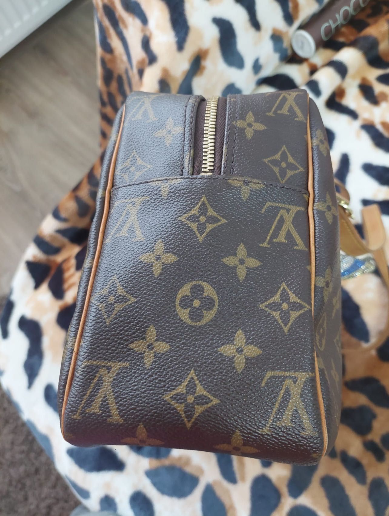 Geanta Louis Vuitton