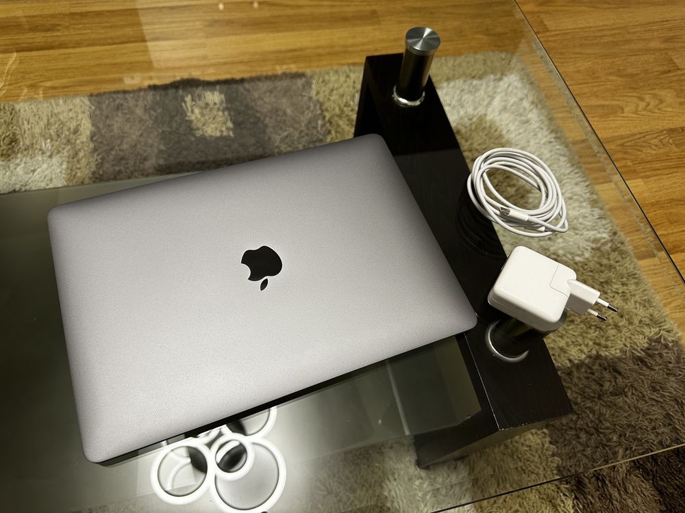 Macbook Air 13’ M1 ca nou 256Gb