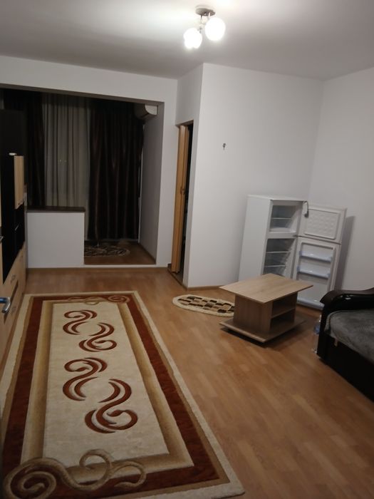 Garsonieră de închiriat