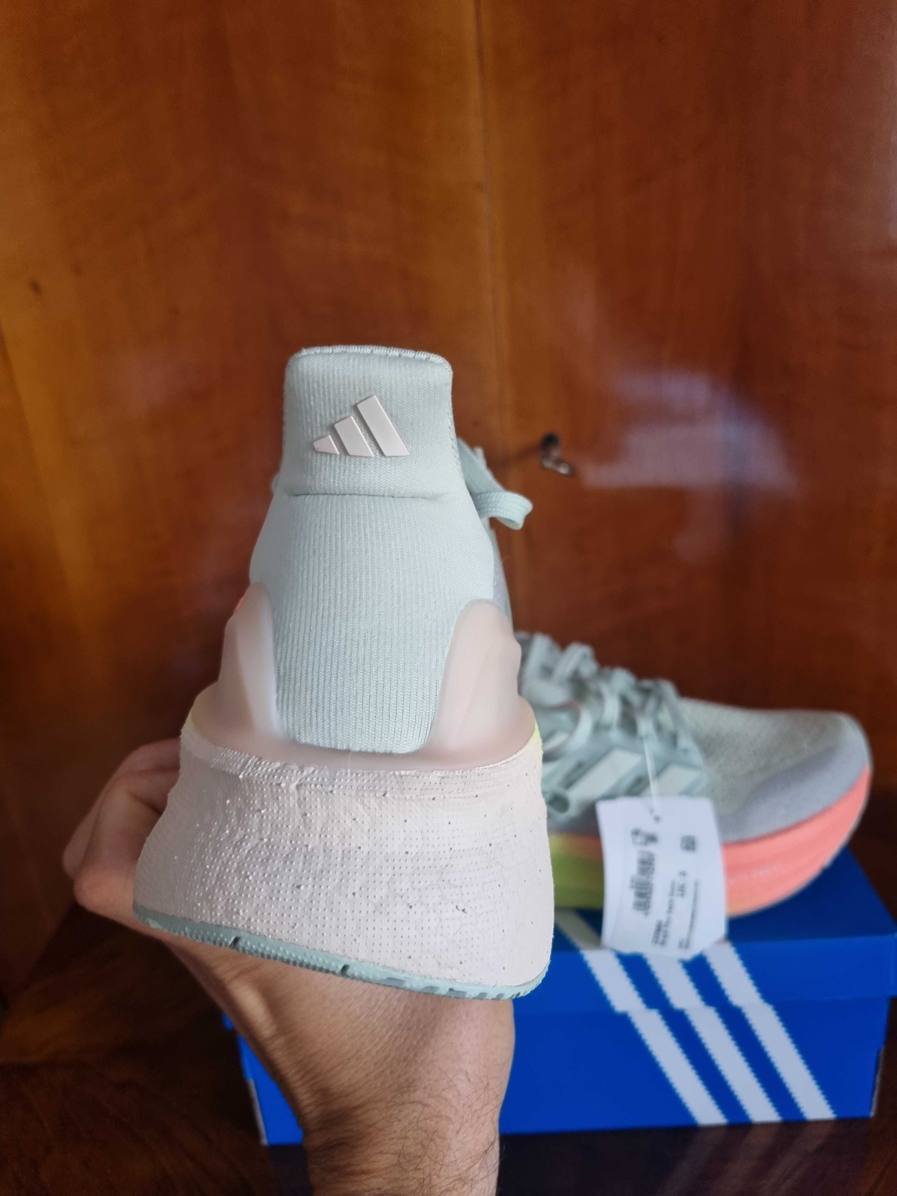 Adidas Ultraboost 5 (nu nike,hoka,asics,new balance)