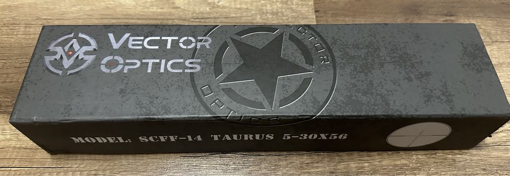 LUNETA Vector Optiscs TAURUS 5-30x56