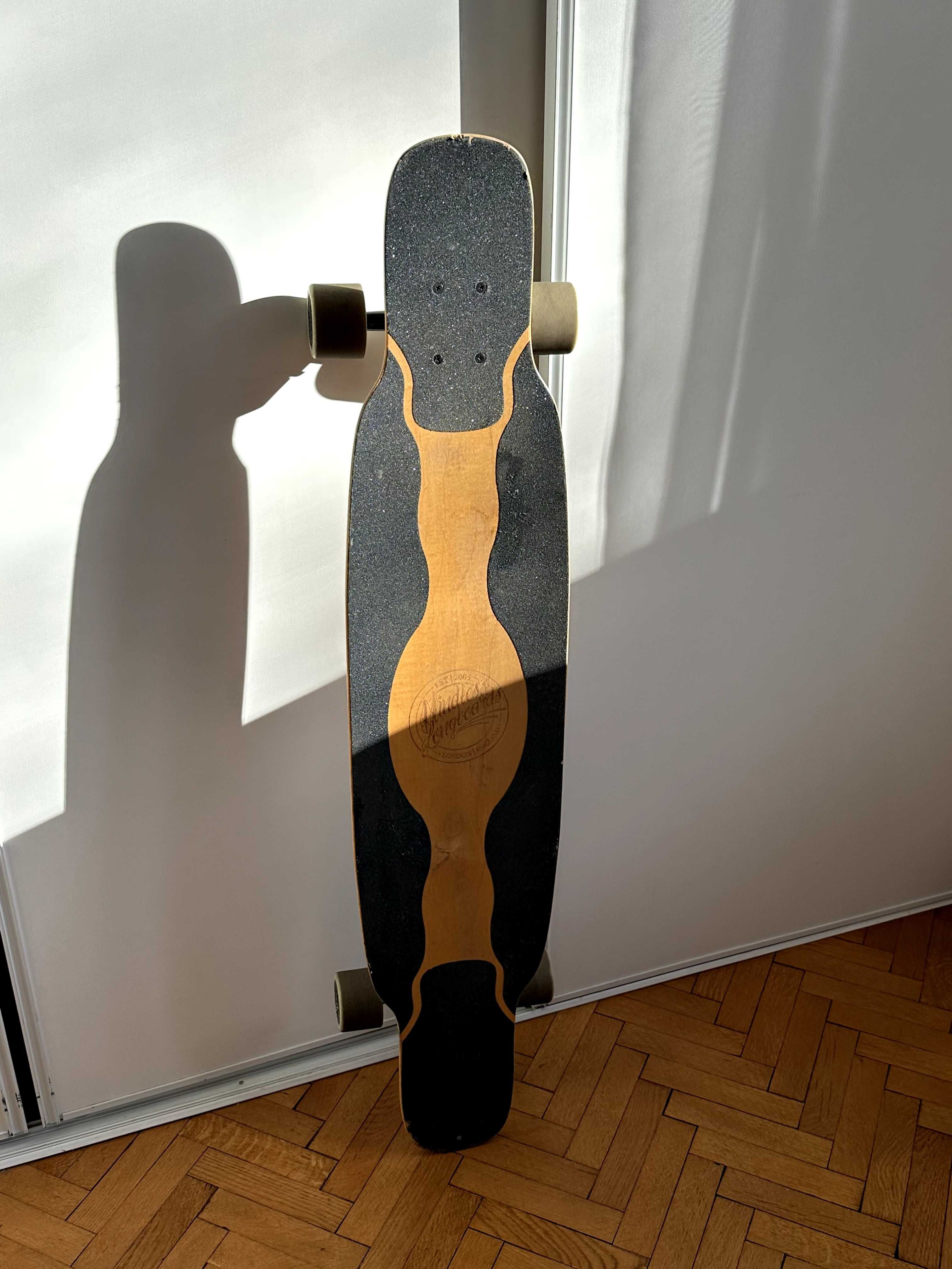 Vând Longboard Mindless • Unisex • placă skate