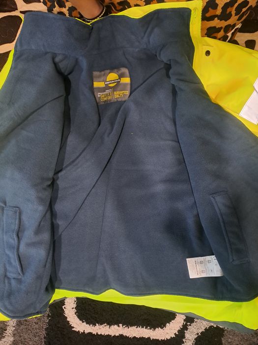 geaca de iarna fosforescenta delta invest