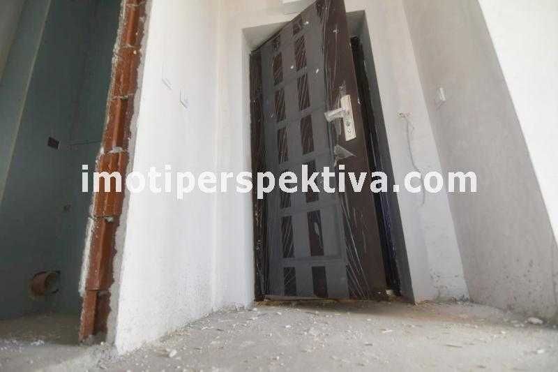 Продава се Тристаен апартамент в Пловдив, Христо Смирненски - 98 кв.м за 1123 €/кв.м - Снимка #11