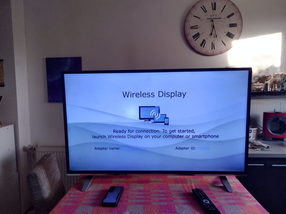 Televizor smart Finlux 106 cm