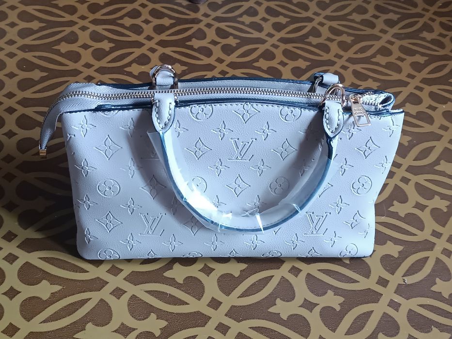 Новая сумка в отличном состоянии